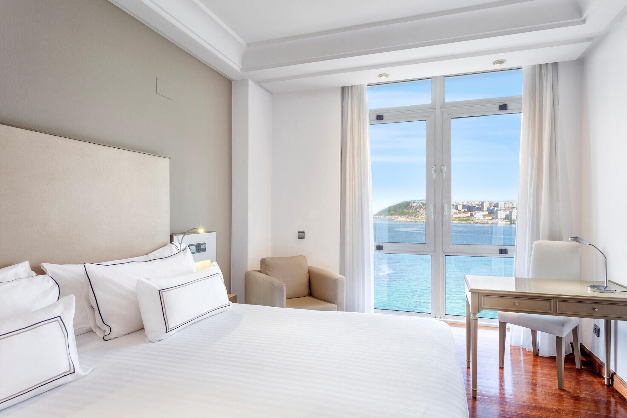 Melia Maria Pita Hotel A Coruna Exterior photo